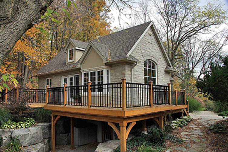 Arnold J. Vanderzalm - Custom Home Builders and Renovators in Niagara